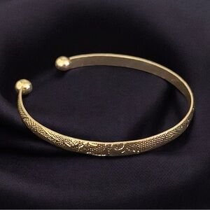 Women’s Gold Plated Bangle adjustable bracelet - Cuff Bracelet